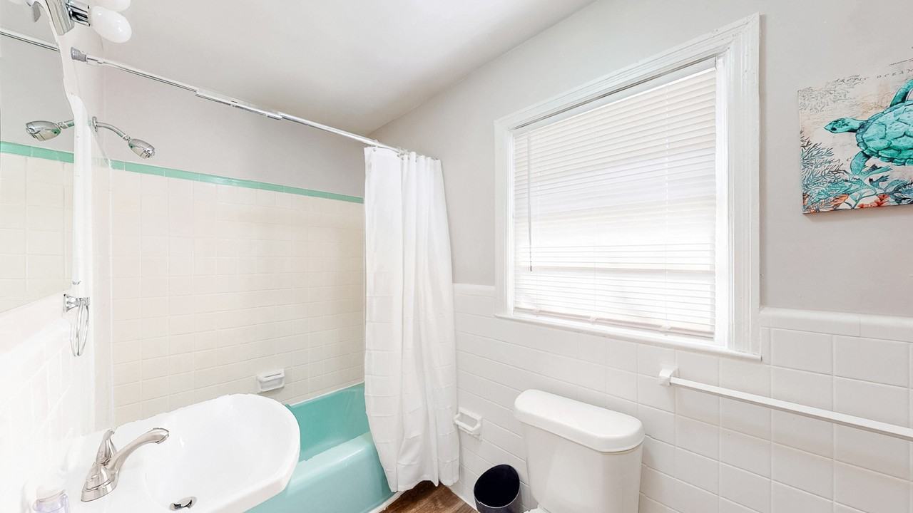 Ezra Church Dr Nw - Photo 3 of 8