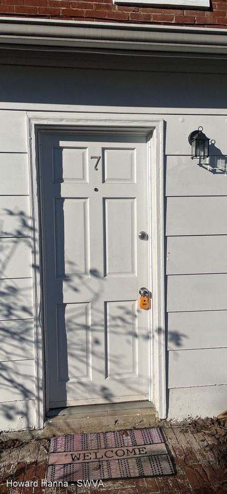 359 Walnut Avenue SW - Photo 2 of 8