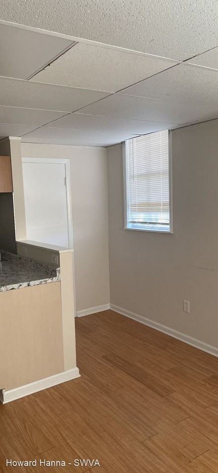 359 Walnut Avenue SW - Photo 3 of 8