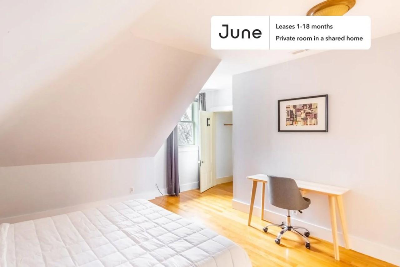 Room for rent. 337 Central Street - Photo 2 of 20