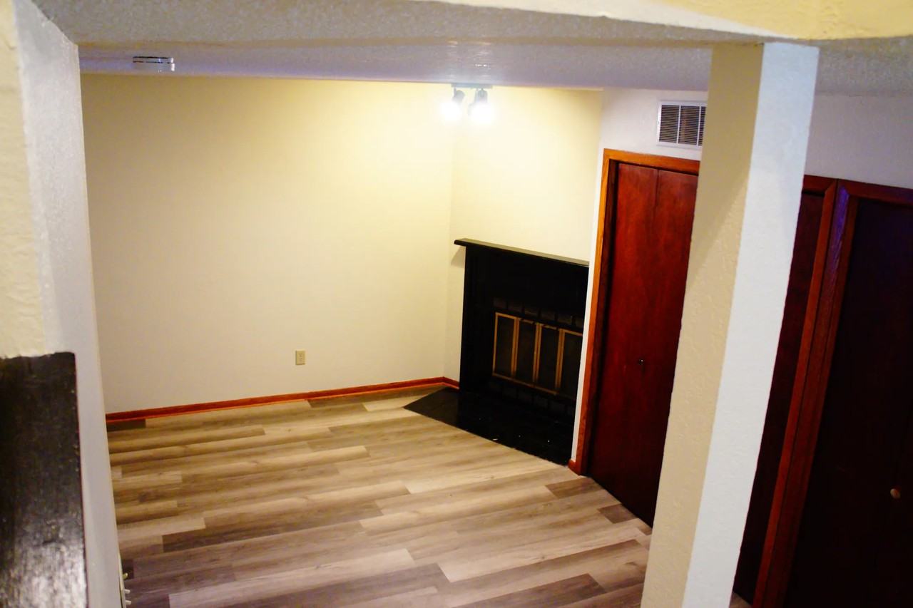 520 78th Ave Ne - Photo 3 of 10