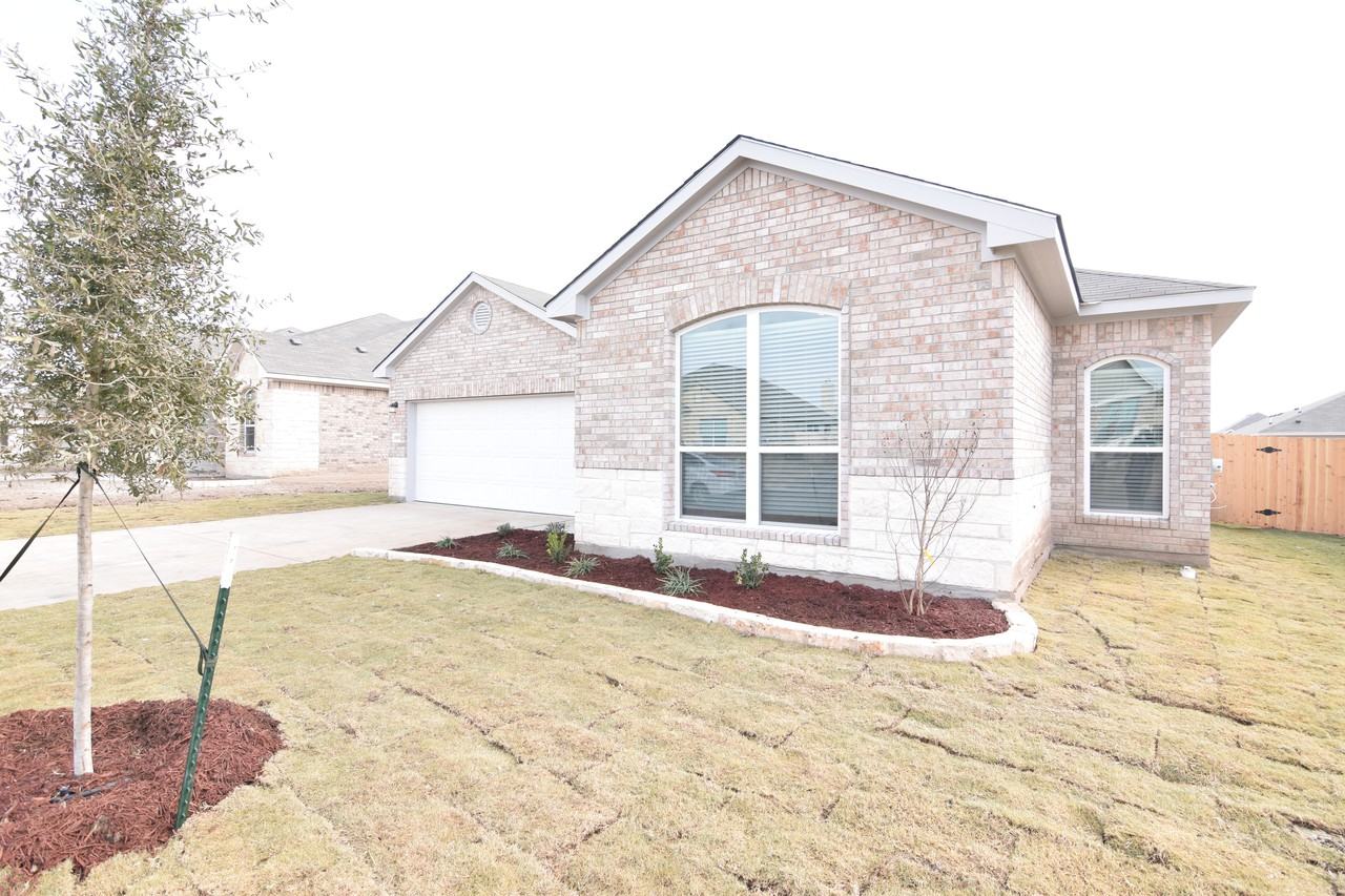 1515 Cobble Hill Ct - Photo 3 of 24