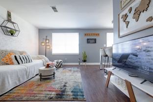 1050 N Parkway - Photo 1 of 1