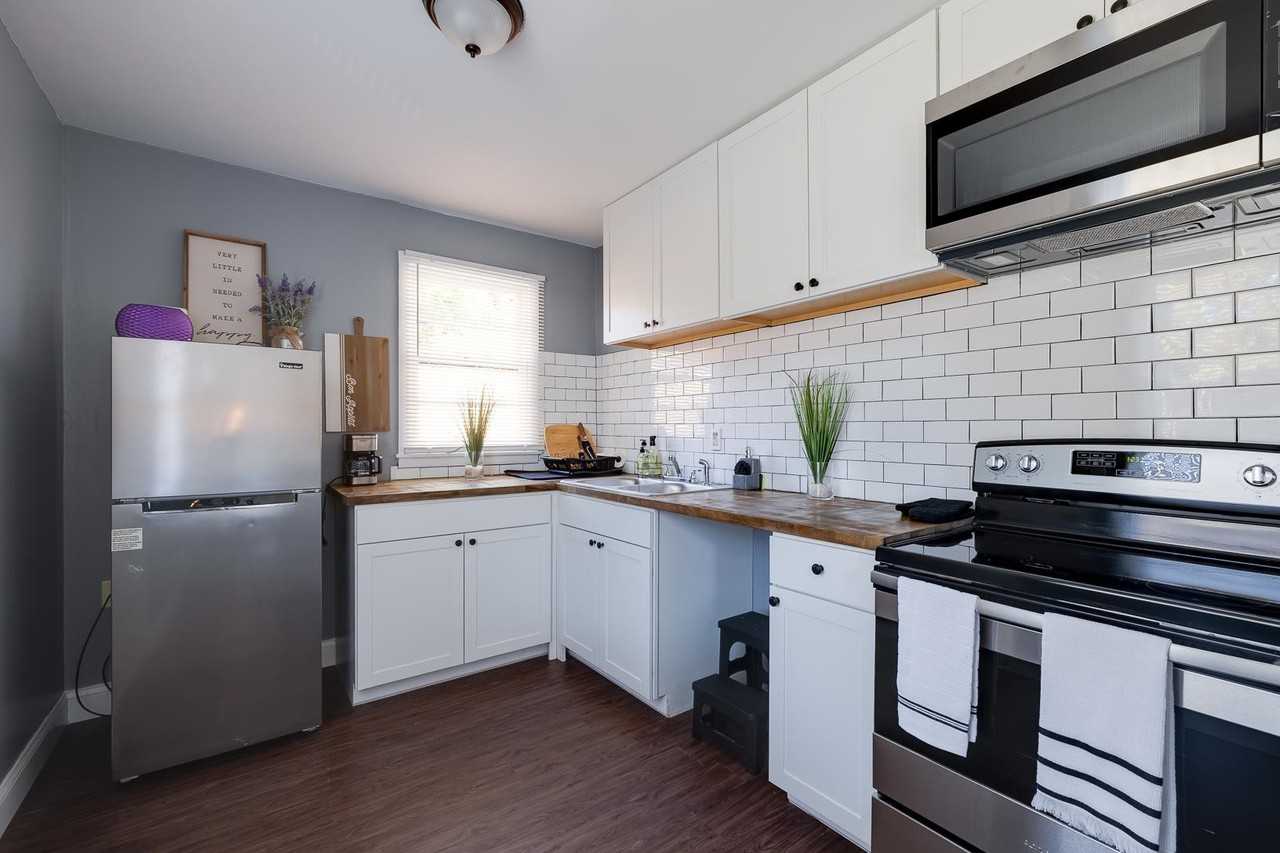 1050 N Parkway - Photo 6 of 16