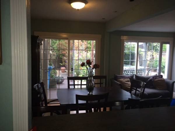 208 Stanley Rd - Photo 3 of 5