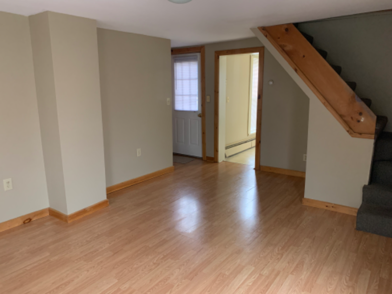 320 Church St - Photo 3 of 10