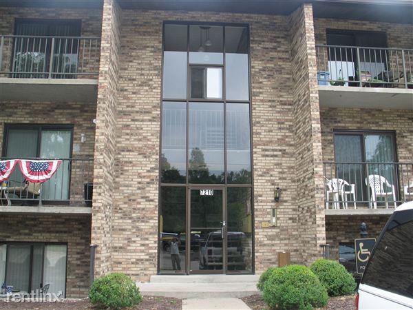 Taylor Creek Condominiums Apartments 7210 Creekview Dr, Cincinnati