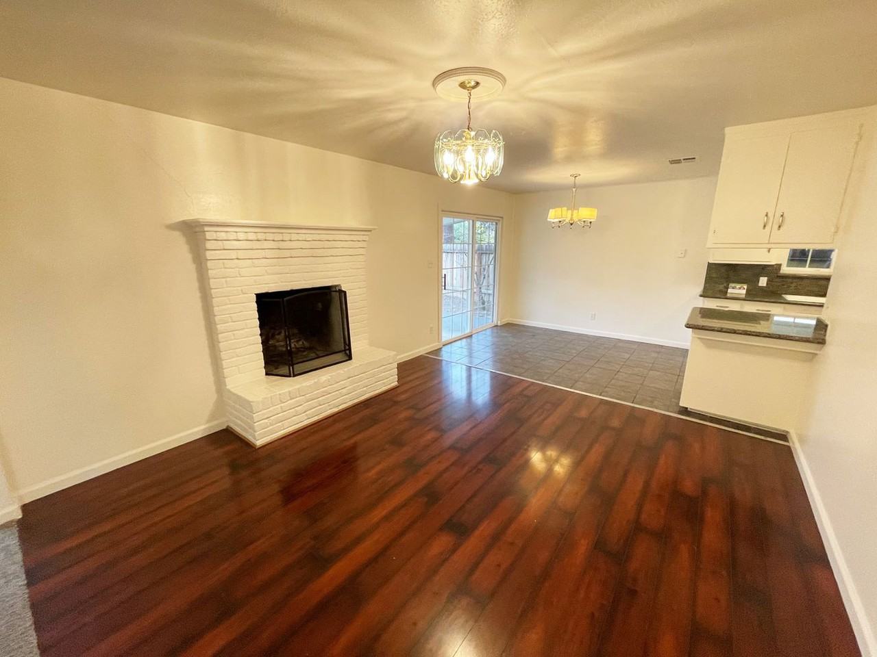 7265 Milford St - Photo 2 of 14