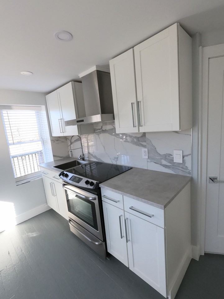 231 South Locust Street #3 - Photo 2 of 11
