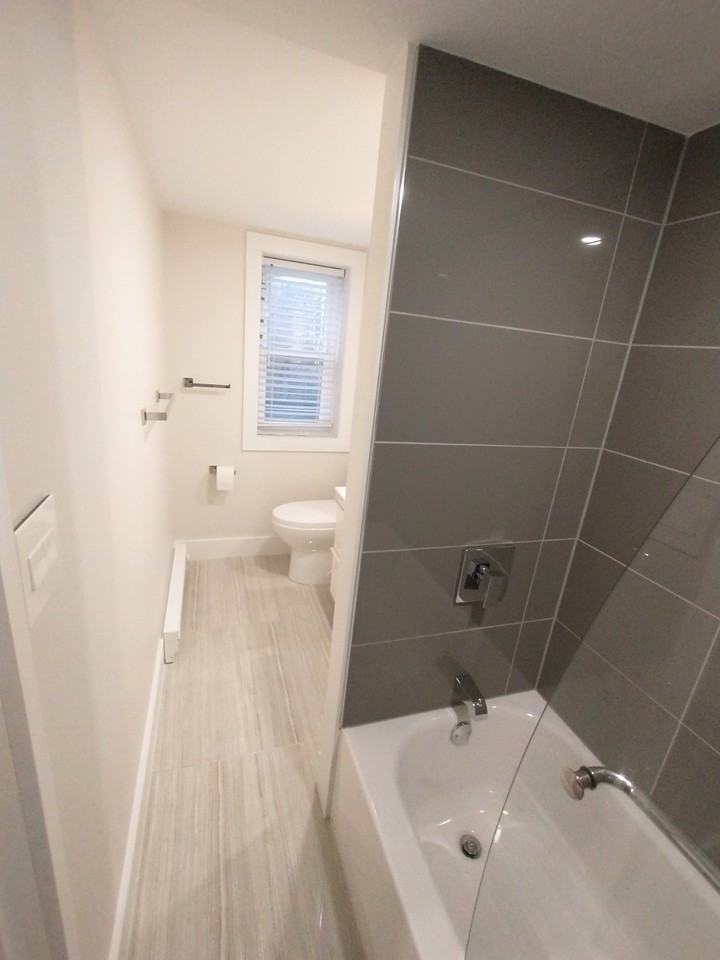 231 South Locust Street #3 - Photo 5 of 11