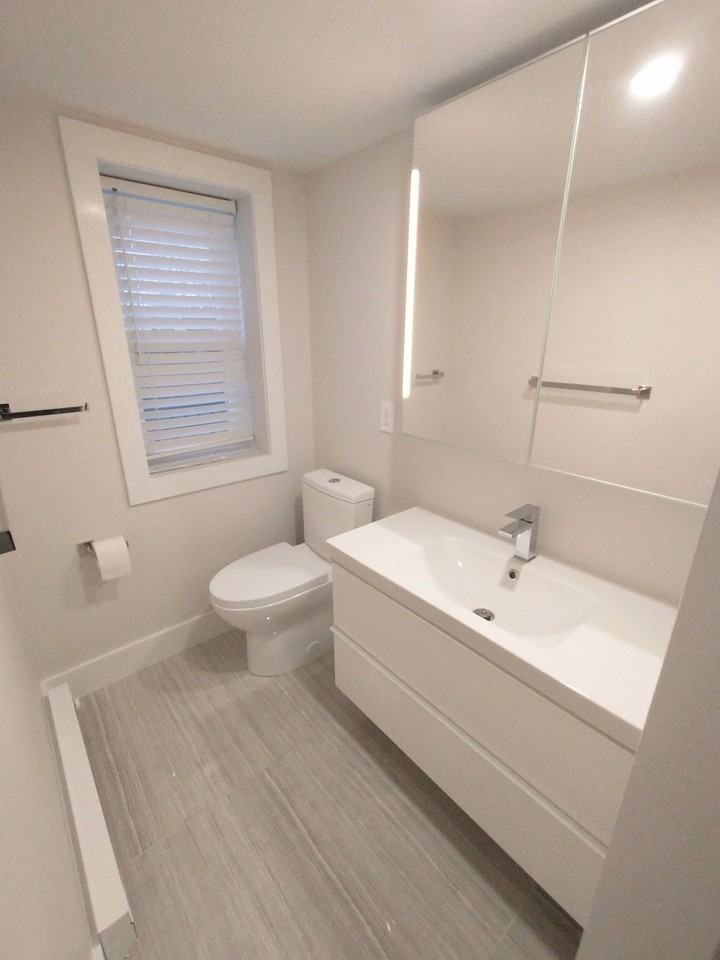231 South Locust Street #3 - Photo 4 of 11