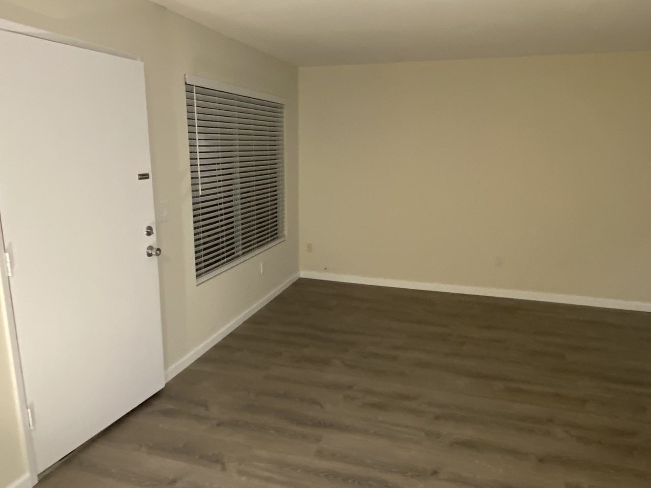 16702 Sims Lane #B - Photo 5 of 12