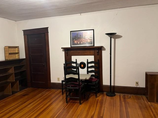 305 McCauley Street - Photo 2 of 9