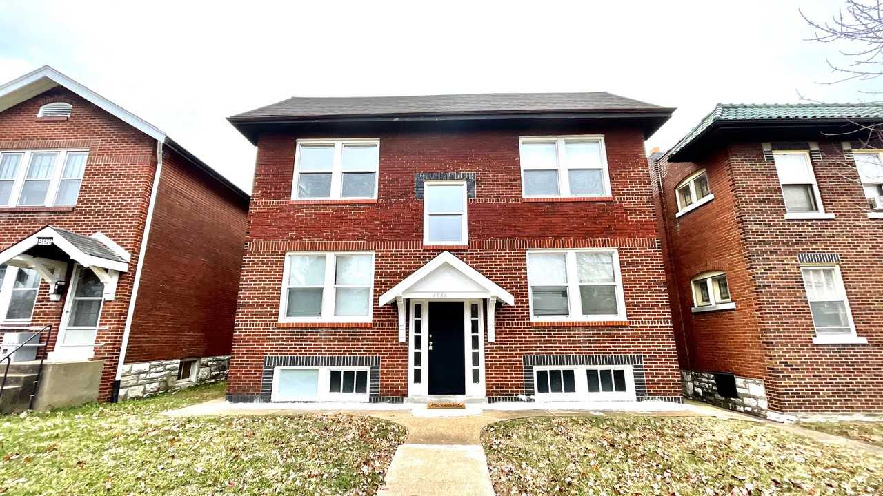 4566 Loughborough Avenue 2 E, St. Louis, MO 63116 1 Bedroom Apartment