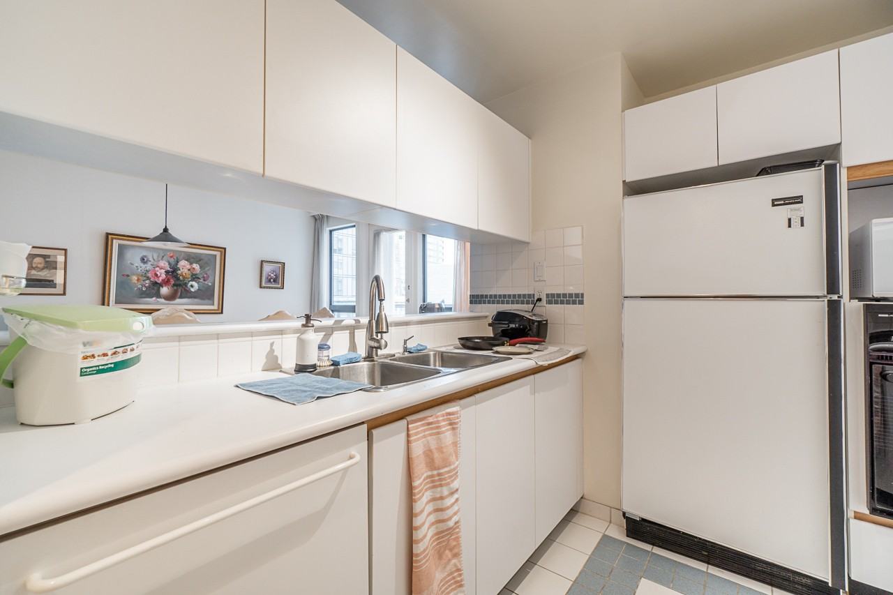 1415 West Georgia Street #202 - Photo 4 of 38