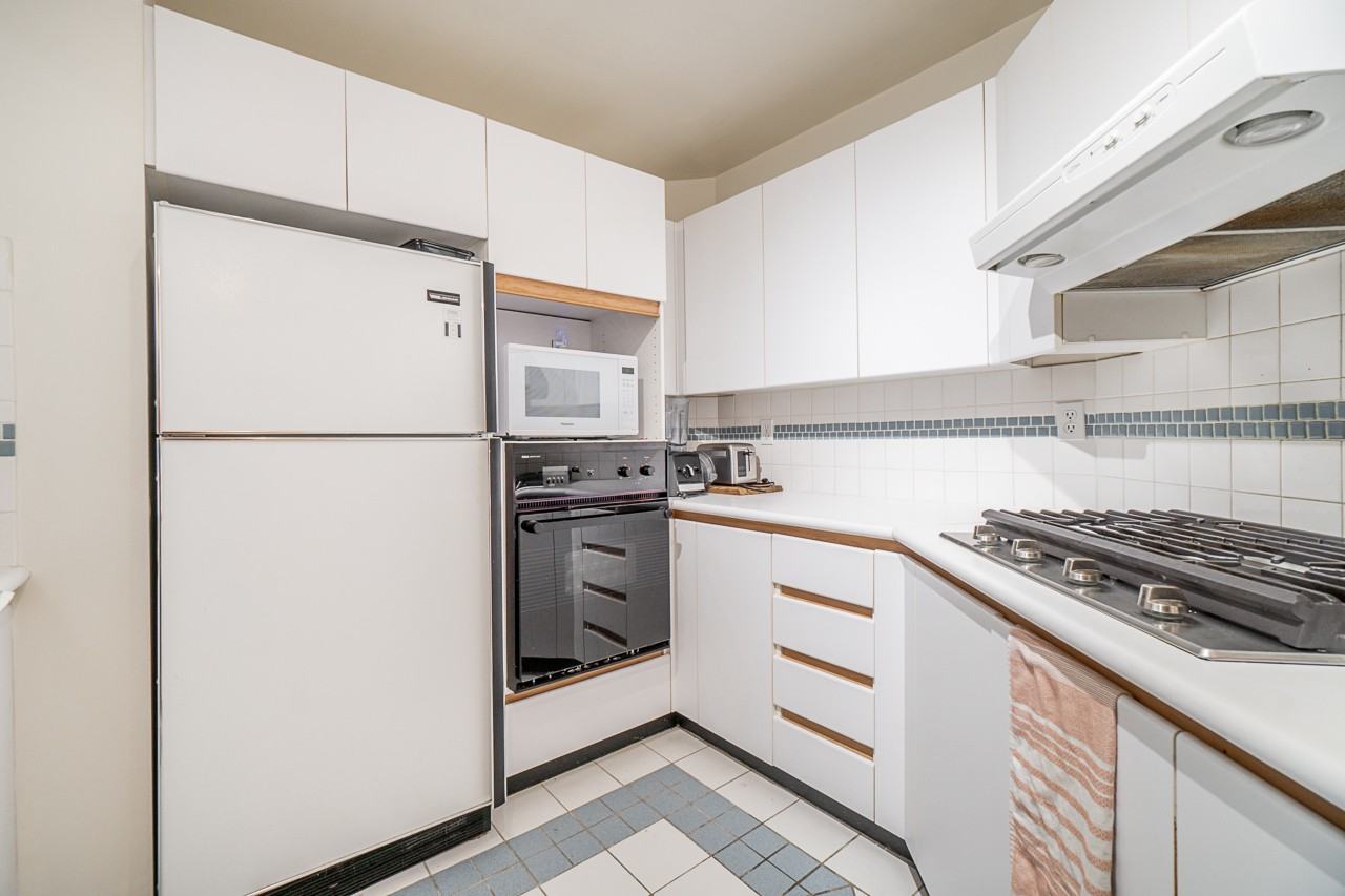 1415 West Georgia Street #202 - Photo 5 of 38