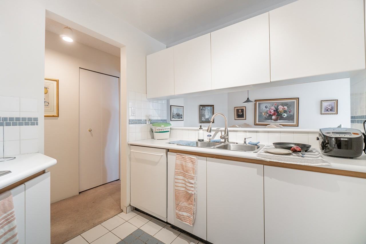 1415 West Georgia Street #202 - Photo 6 of 38