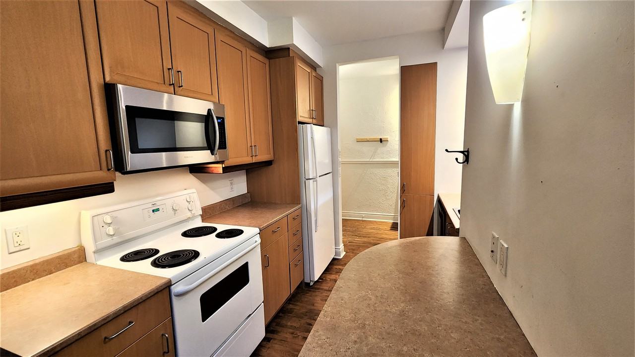 2080 Rue Atateken - Photo 2 of 15