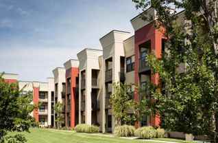 3301 N Elm Ave - Photo 1 of 1