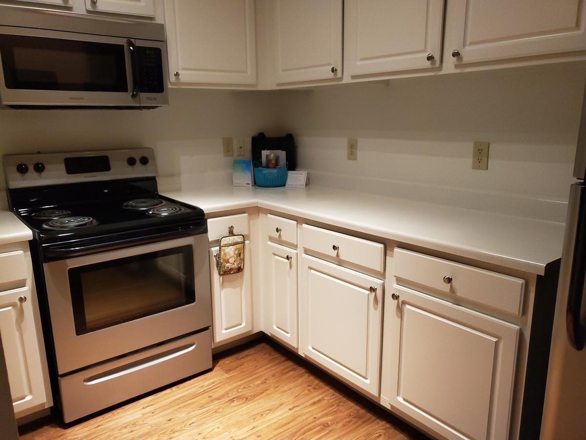 9201 Riverside Pkwy - Photo 2 of 20