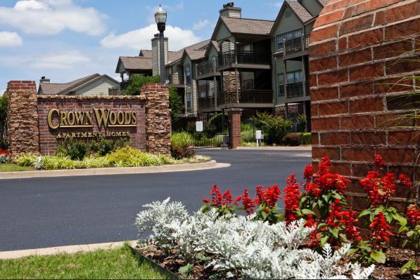 9201 Riverside Pkwy - Photo 3 of 20