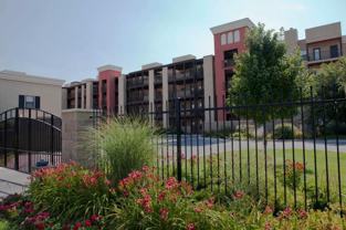 9201 Riverside Pkwy - Photo 1 of 1