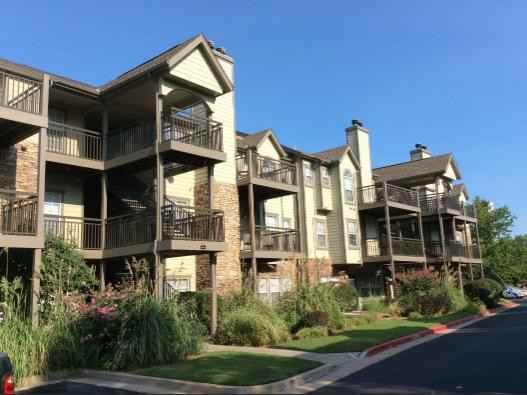 9201 Riverside Pkwy - Photo 3 of 20