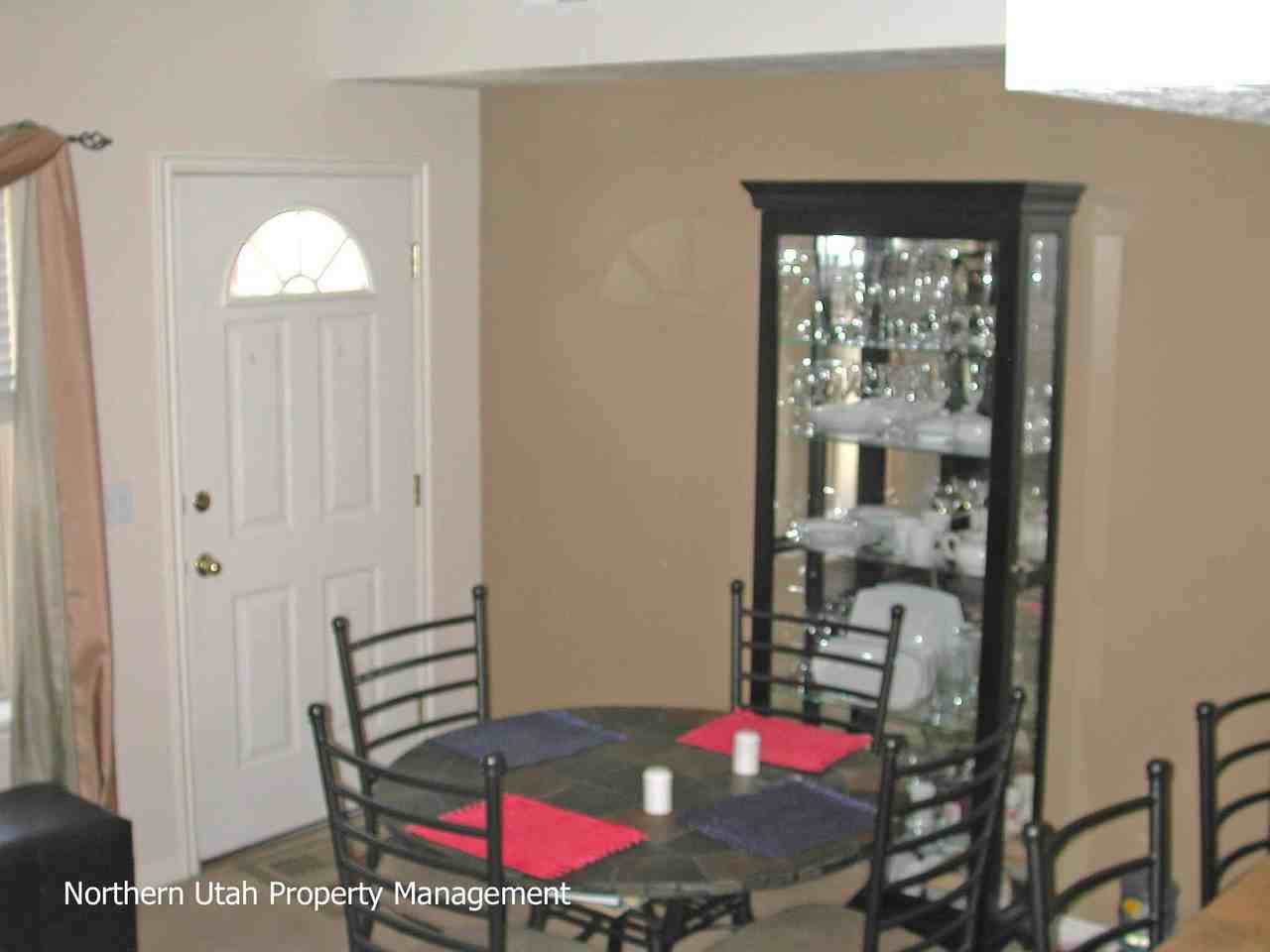 2509 S 160 E - Photo 3 of 14