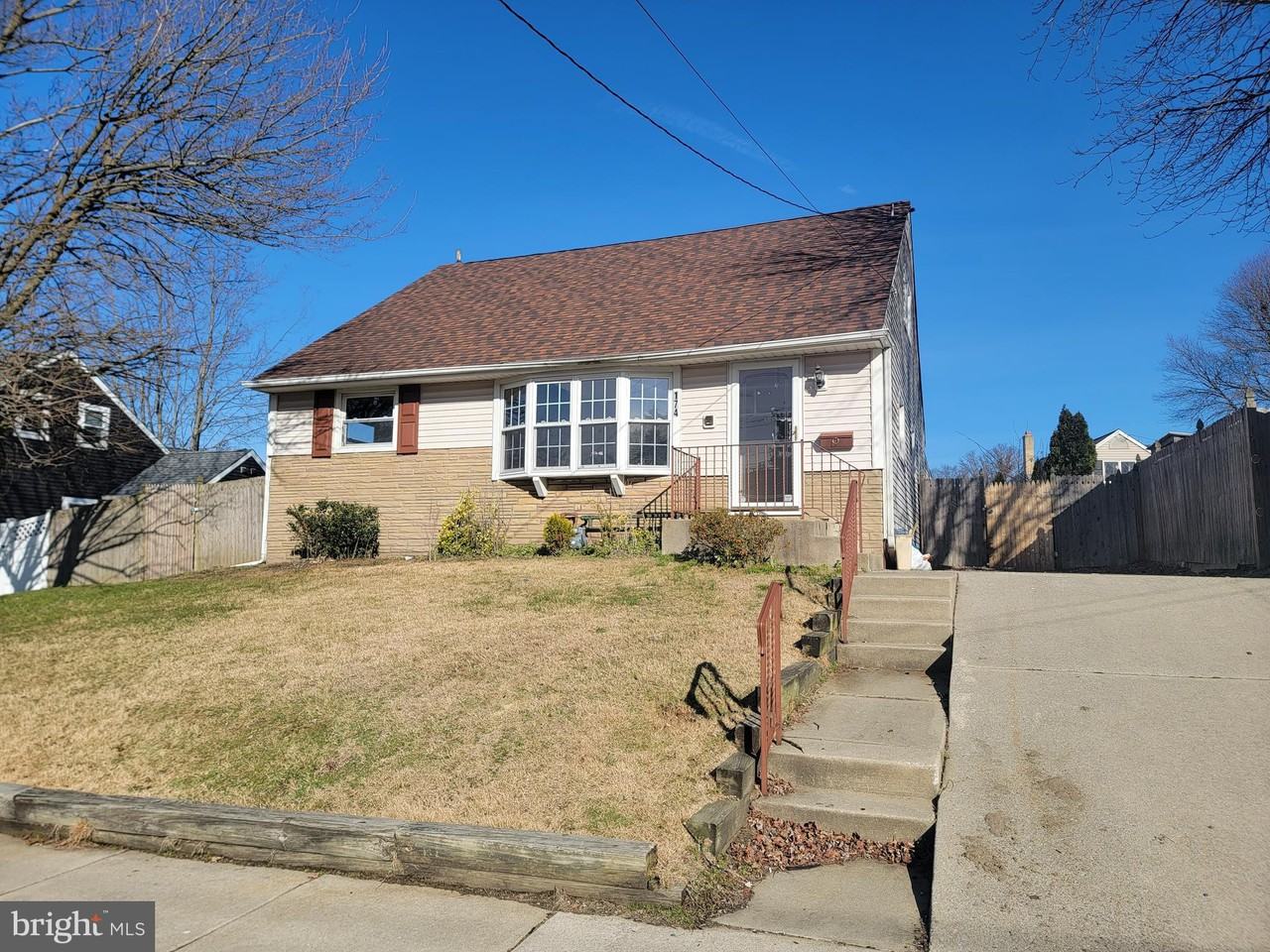 174 Devon Dr - Photo 2 of 37