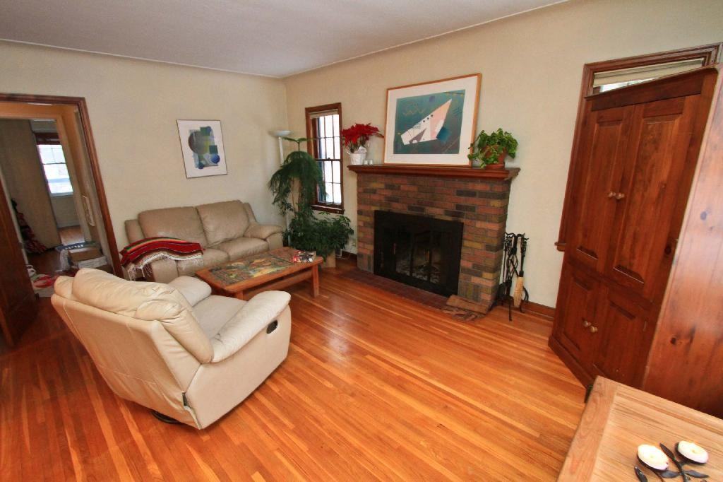5524 Emerson Ave S - Photo 3 of 17