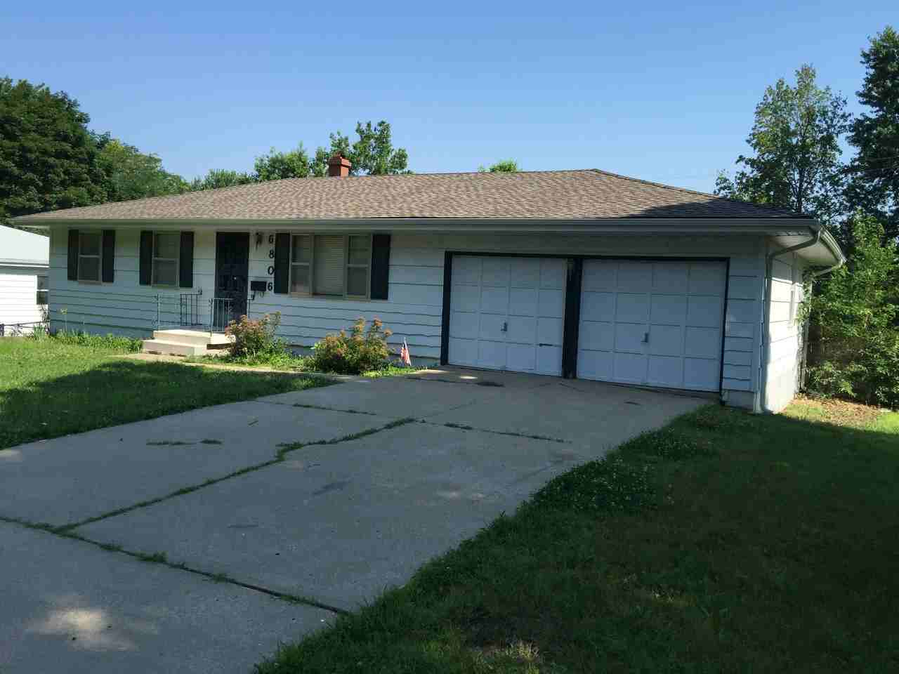 6806 E 100 Terrace - Photo 2 of 20