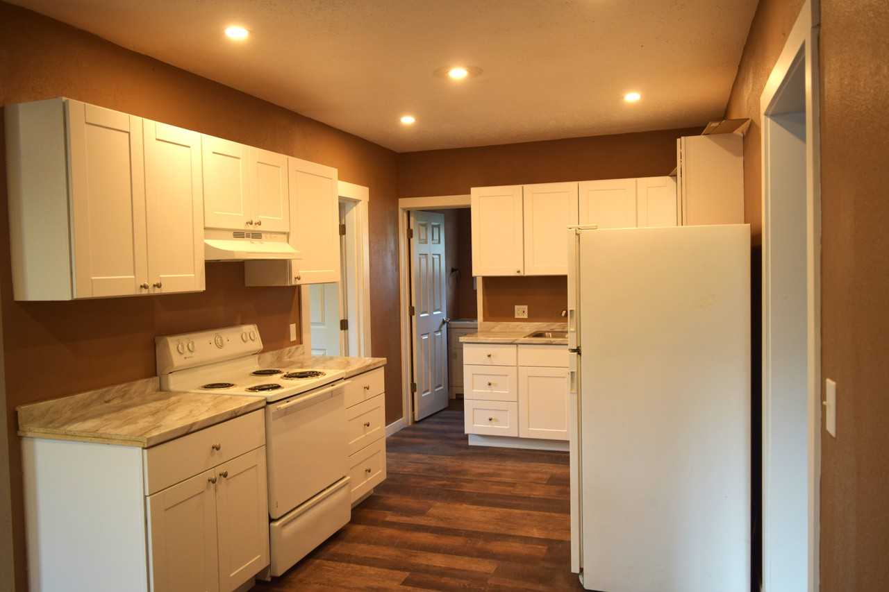 389 Greene St - Photo 3 of 12