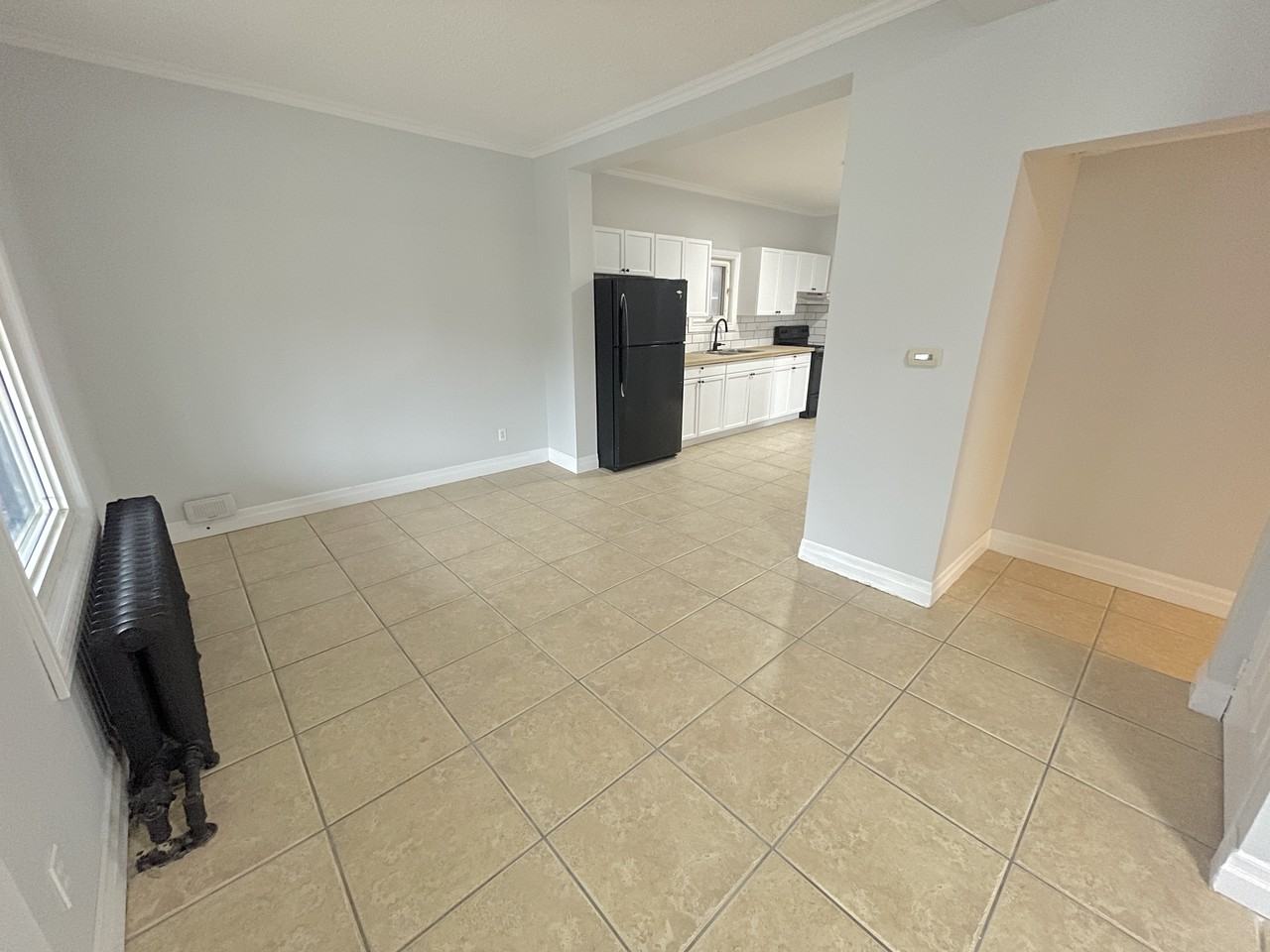 647 Hall Ave - Photo 2 of 27