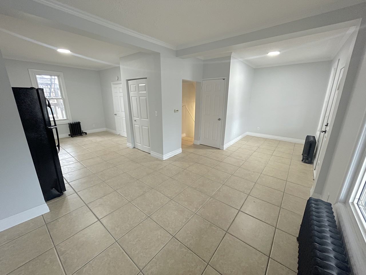 647 Hall Ave - Photo 3 of 27