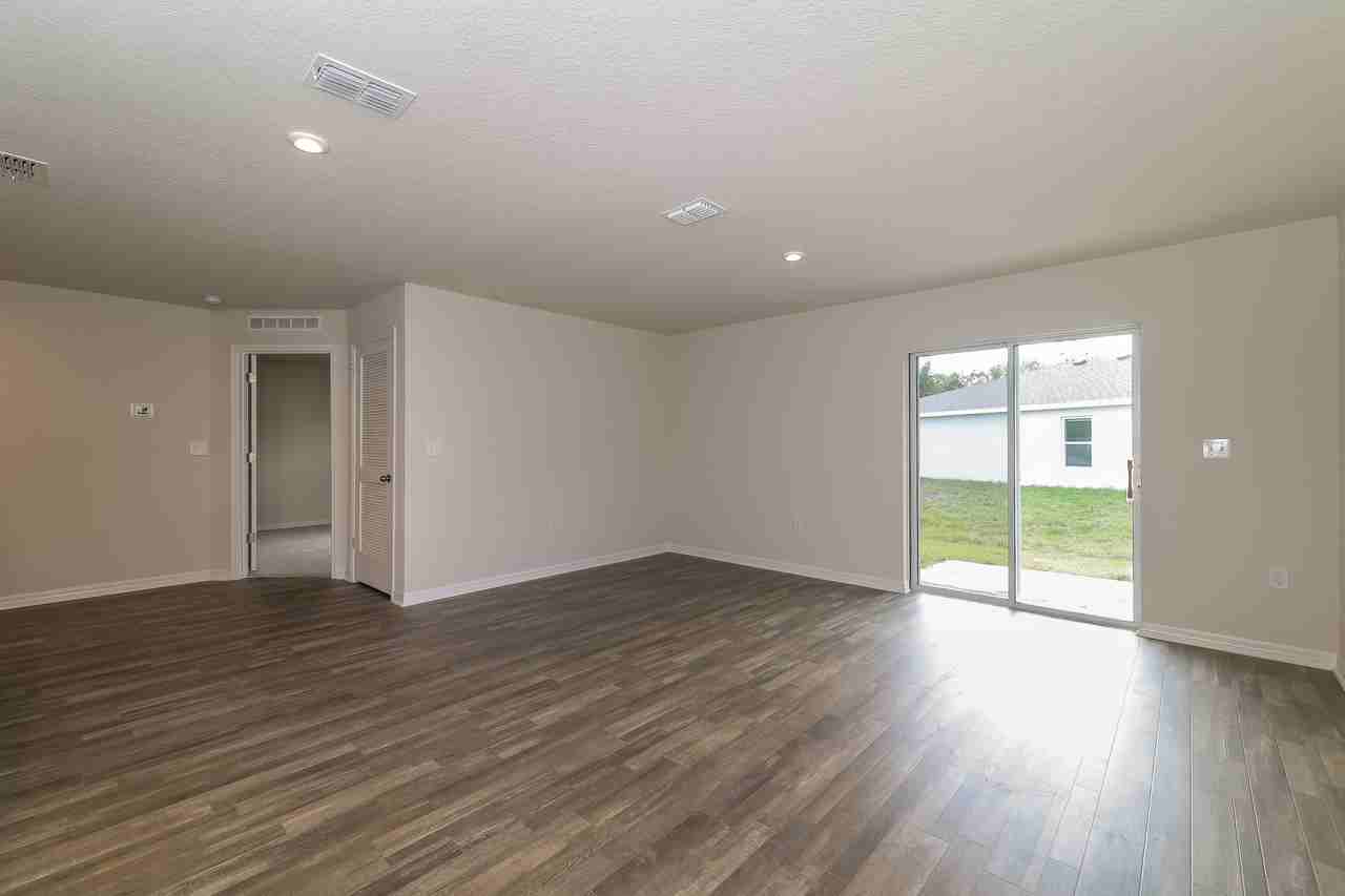 1427 Swan Ct - Photo 3 of 11