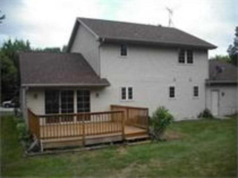 2652 Maple Hills Dr - Photo 3 of 4