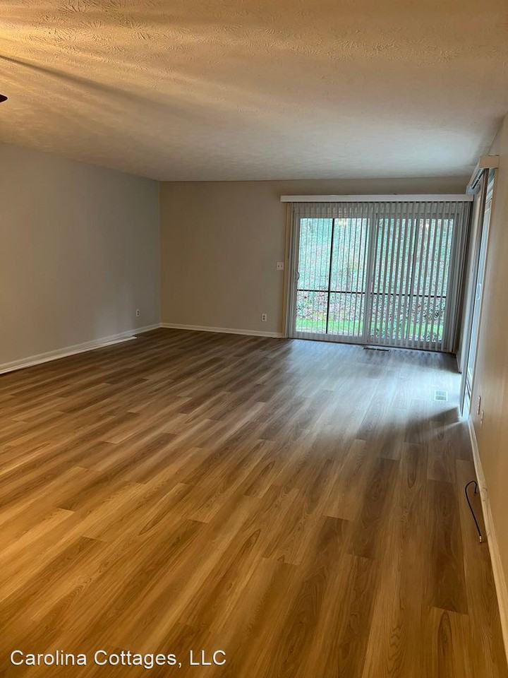 225 Juniper Ln - Photo 3 of 14
