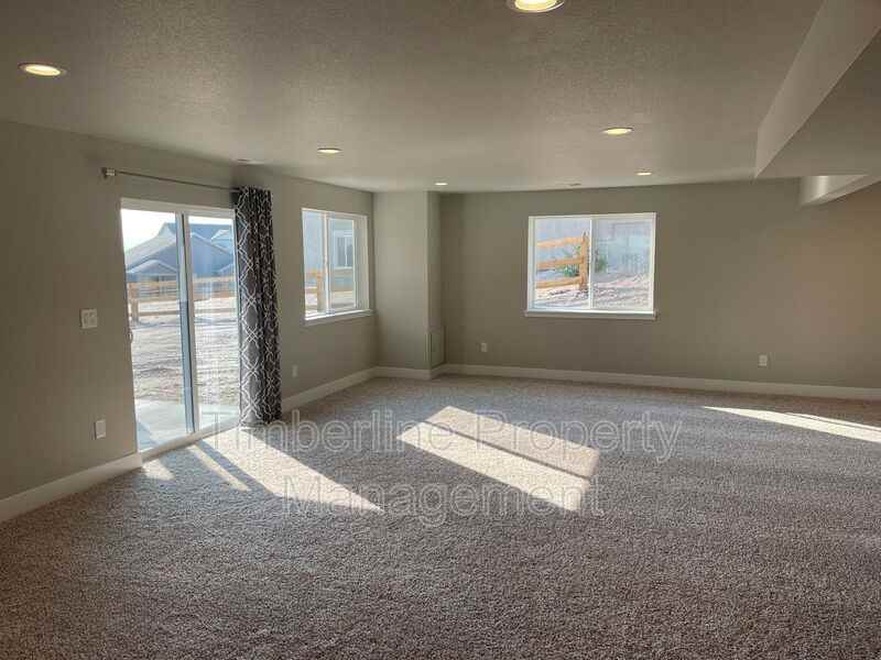 10336 Odin Dr - Photo 4 of 31