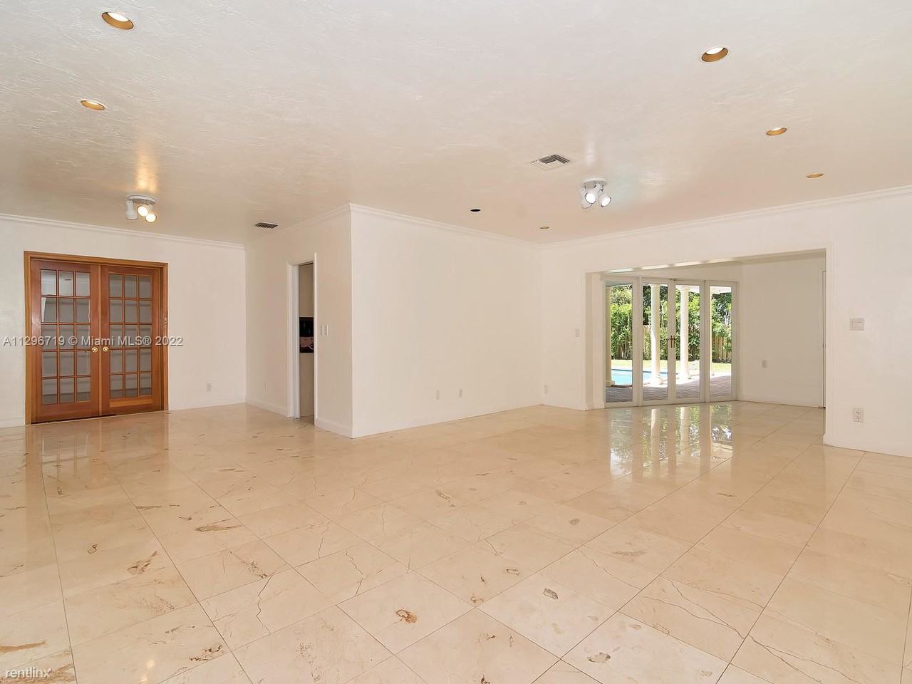 7255 Sw 125th St - Photo 2 of 6