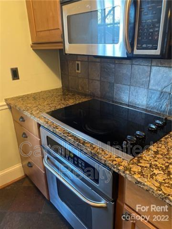 614 Woodruff Pl - Photo 7 of 22