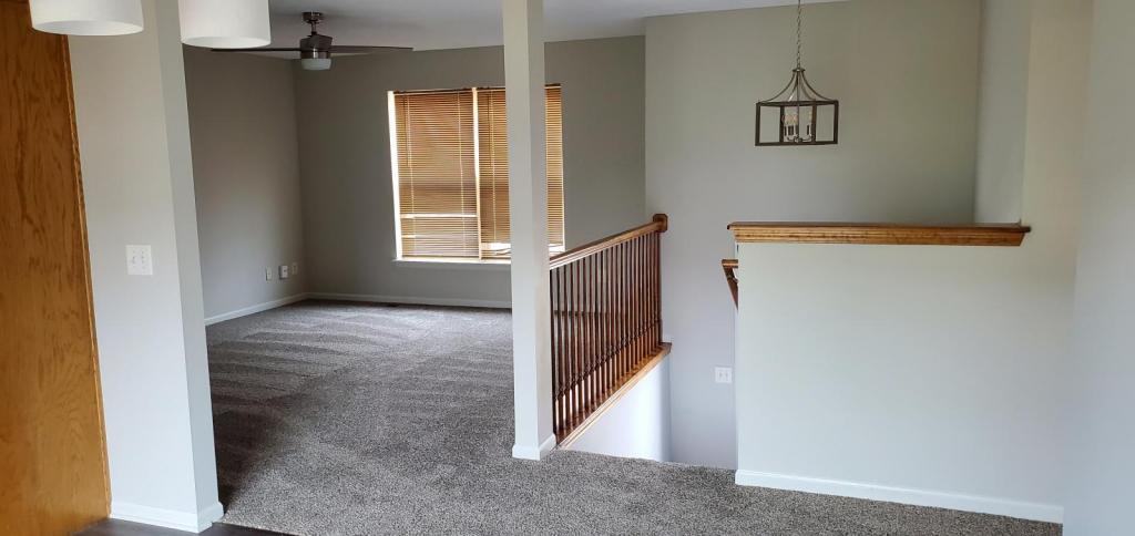 18713 Woodruff St - Photo 7 of 11