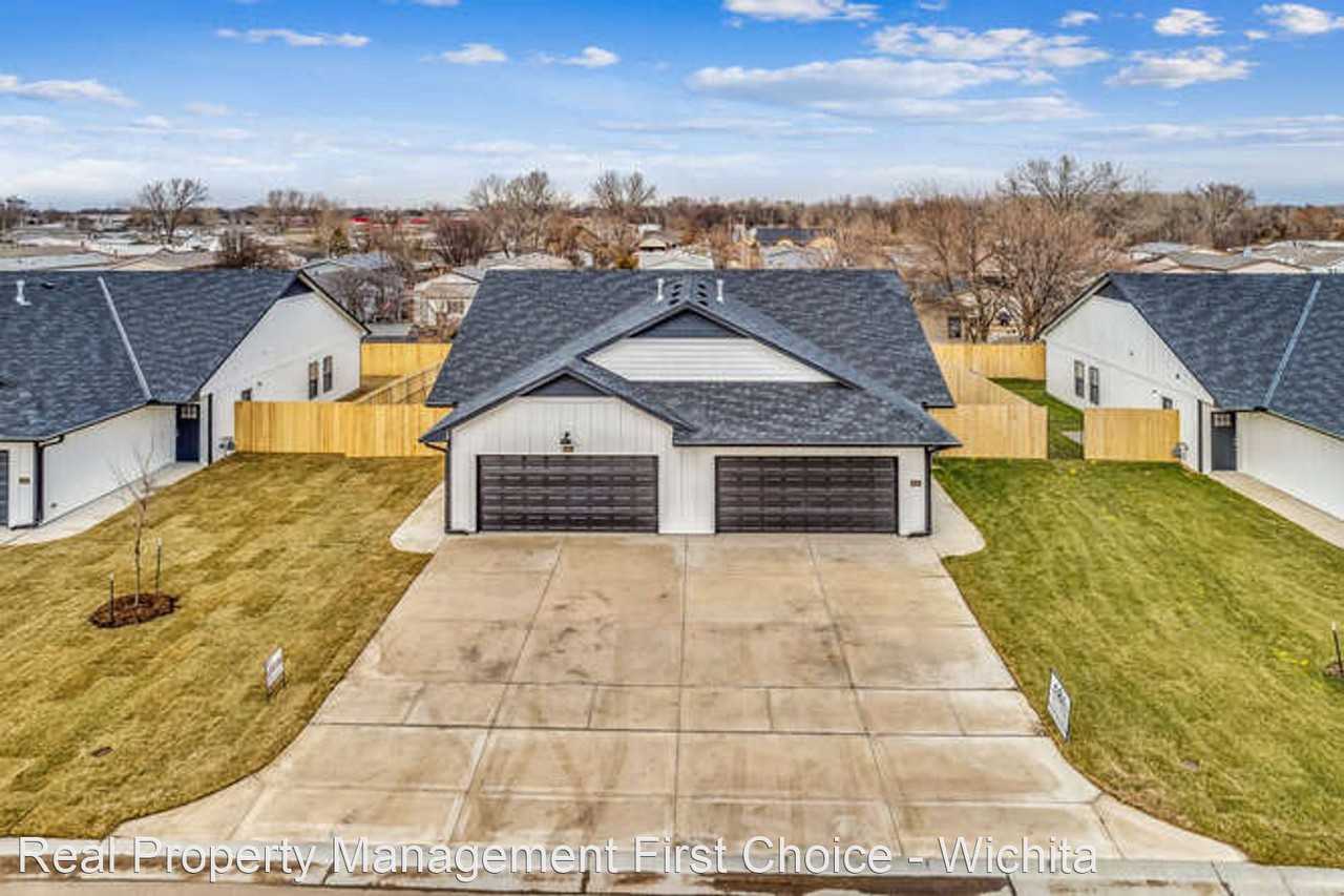 3408 W 45th St S - Photo 3 of 27