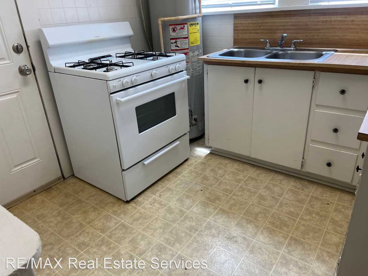 Kirby/Highland Quadplex - Photo 3 of 4