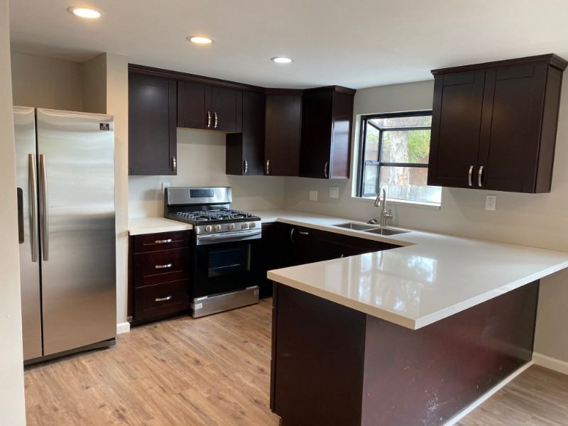 1806 Soto St - Photo 2 of 19