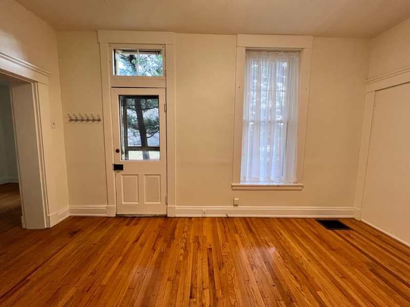 817 Washington Ave #10