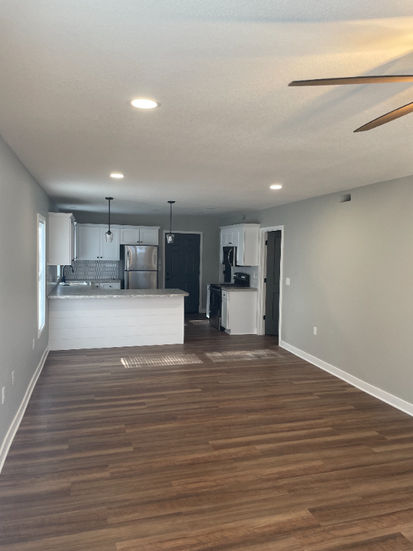 1722 South Grand Avenue - Photo 7 of 24