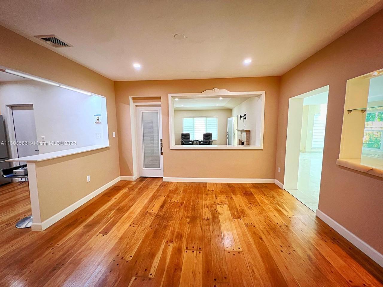 40 Sw 30th Rd - Photo 3 of 5