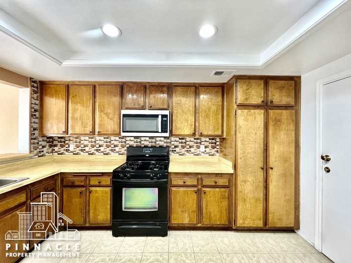 22306 Harbor Ridge Ln #1 - Photo 2 of 17