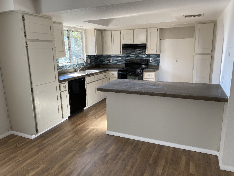 3871 W Mars St - Photo 2 of 16