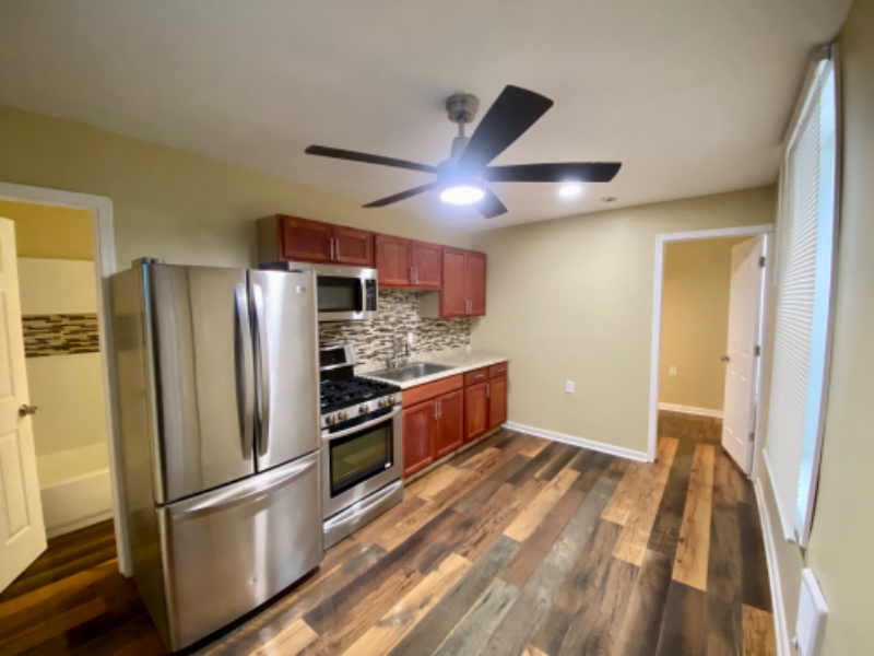 1514 W Champlost St Apt 1st - Photo 2 of 13